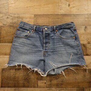Levi’s 501 Premium Cutoff Denim Shorts Women’s W32 Medium Wash Raw Hem